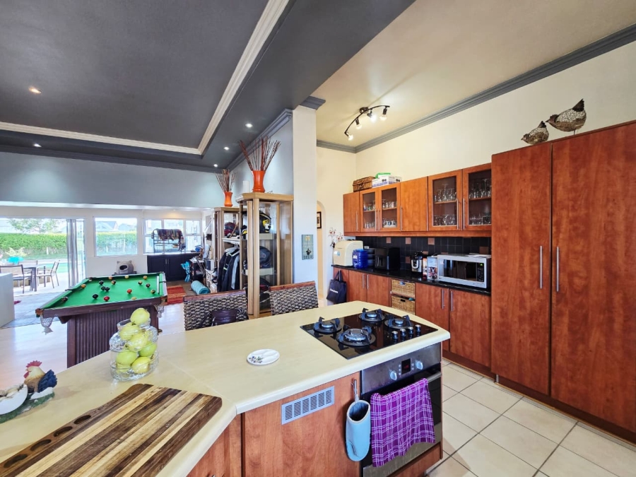 5 Bedroom Property for Sale in Kingswood Golf Estate Western Cape